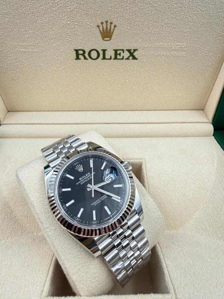 Rolex | Datejust | 126334 | White gold and steel | 41 mm | Steel | Black | Automatic