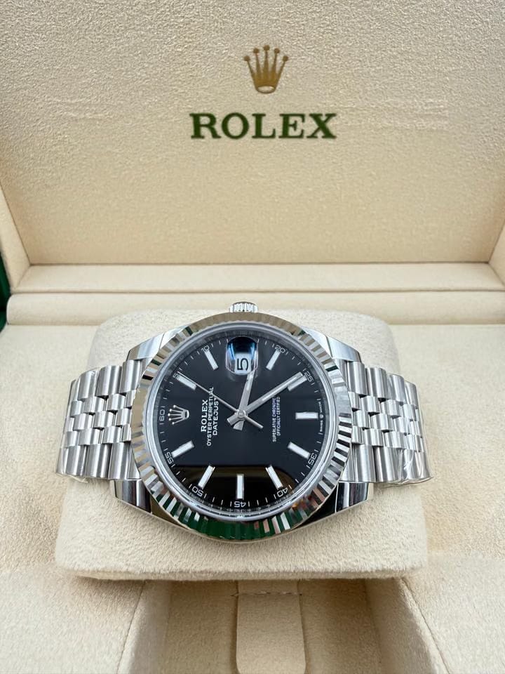 Rolex | Datejust | 126334 | White gold and steel | 41 mm | Steel | Black | Automatic