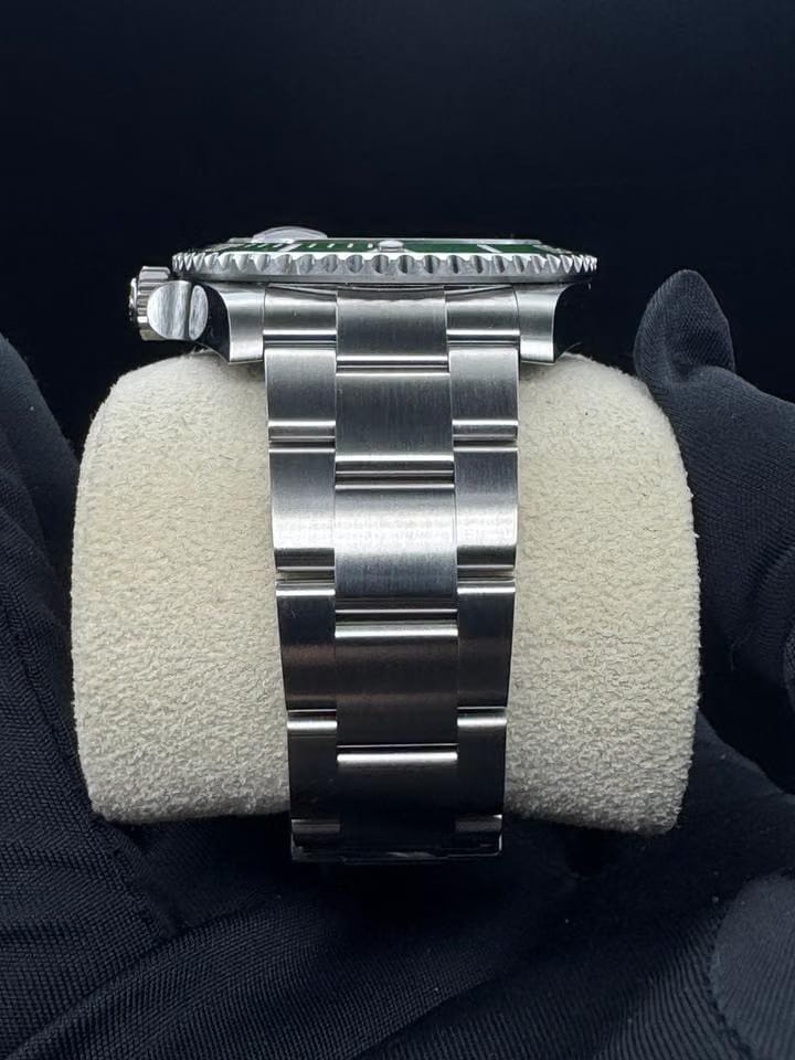 Rolex | Submariner | 126610lv | Steel | 41 x 40 mm | Steel | Black | Automatic