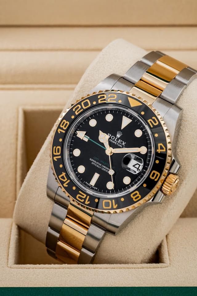 Rolex | GMT-Master II | 116713LN | Gold/Steel | 40 mm | Gold/Steel | Black | Automatic