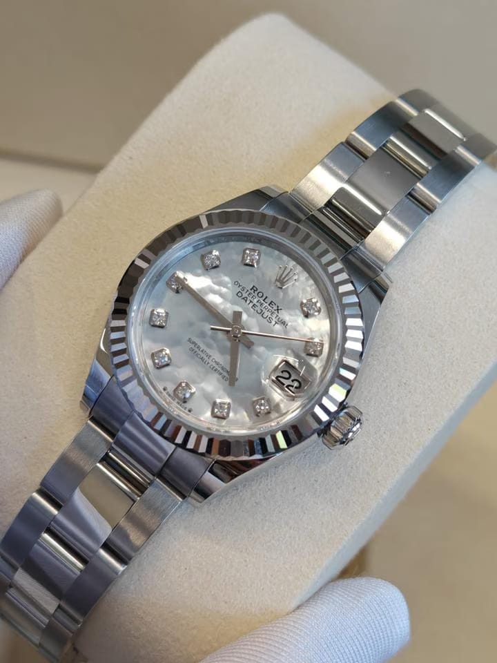 Rolex | Datejust | 279174NG WHITE OYS | Gold/Steel | 28 mm | Steel | Silver | Automatic