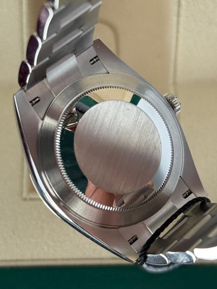 Rolex | Datejust | 126334 | Gold/Steel | 41 mm | Steel | Green | Automatic