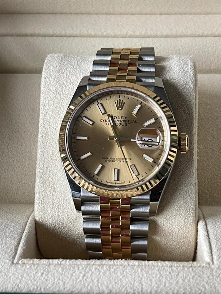 Rolex | Datejust | 126233 | Yellow gold | 36 mm | Gold/Steel | Champagne | Automatic