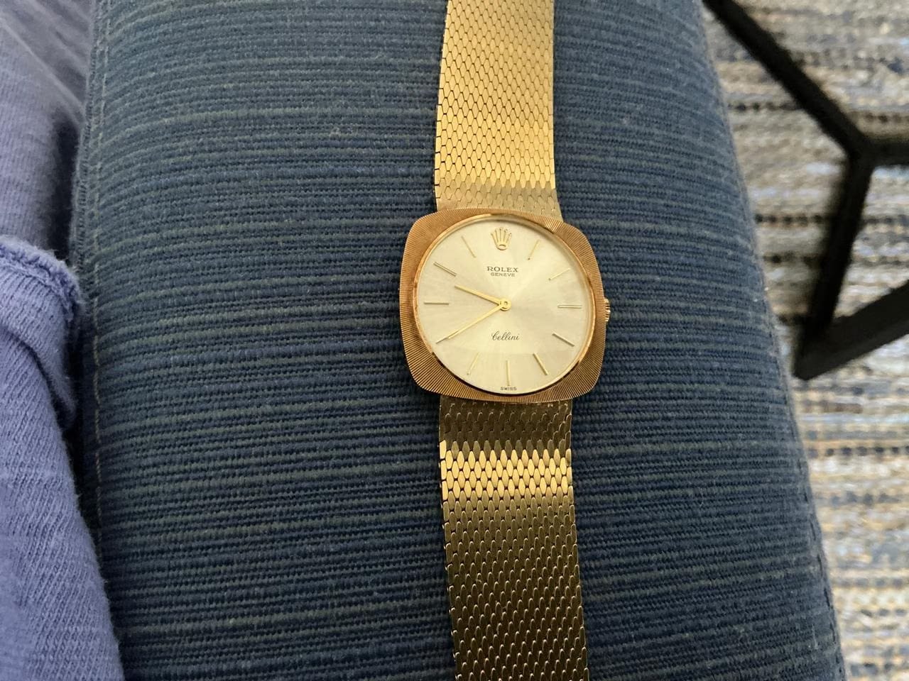 Rolex | Cellini | 3747 | Yellow gold | 30.5 mm | Yellow gold | Silver | Manual winding
