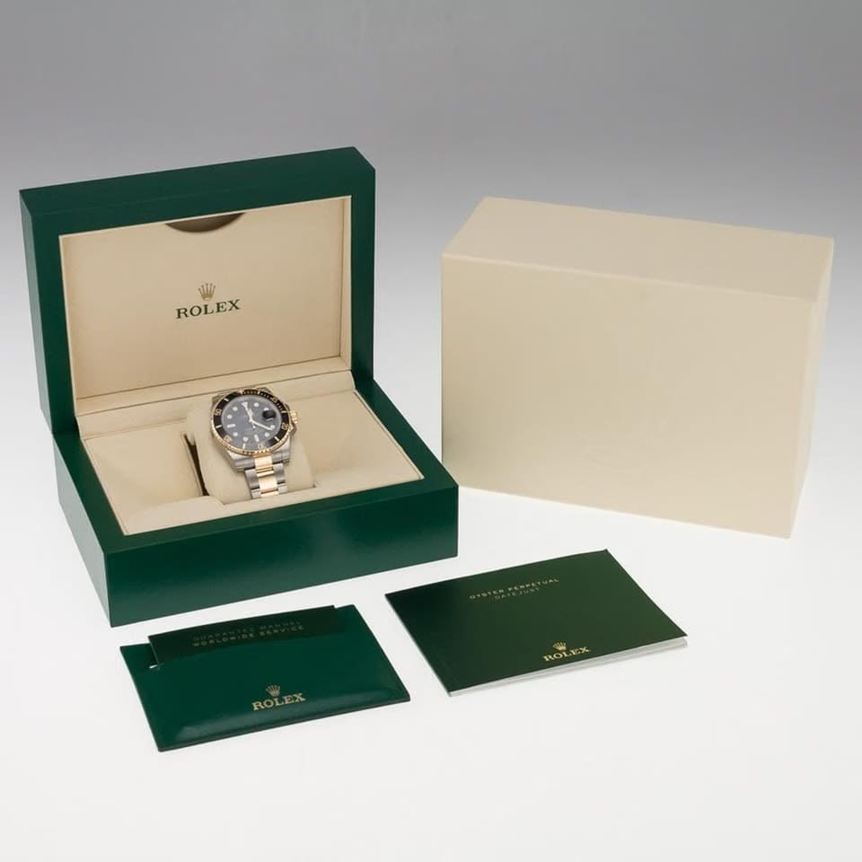 Rolex | Submariner | 116613LN | Gold/Steel | 40 mm | Black | Automatic