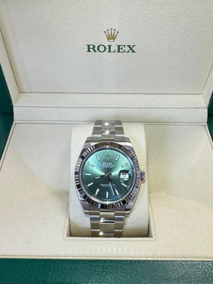 Rolex | Datejust | 126334 | Silver | 41 mm | Steel | Green | Automatic