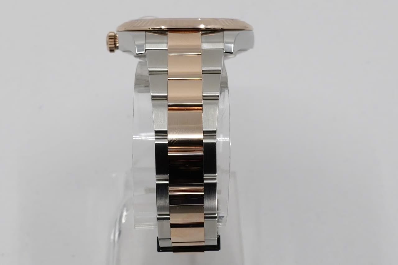 Rolex | Datejust | 126331 | Rose gold | 41 mm | Gold/Steel | Mother of pearl | Automatic