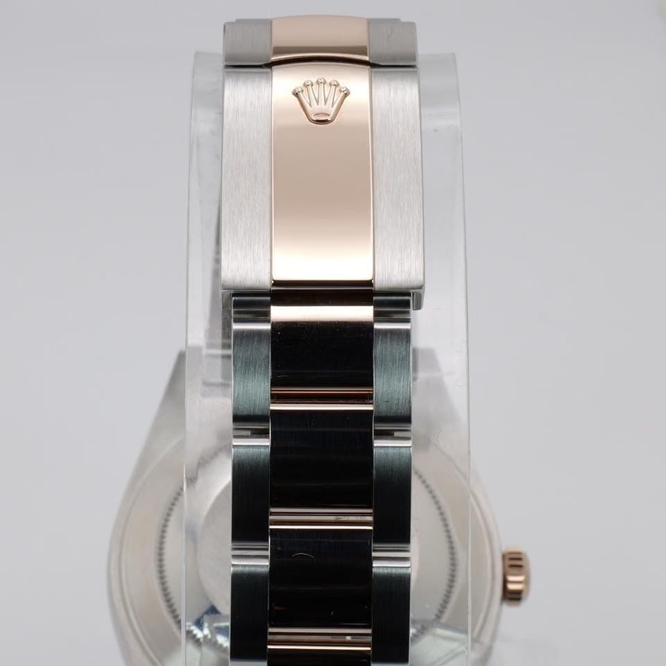 Rolex | Datejust | 126331 | Rose gold | 41 mm | Gold/Steel | Mother of pearl | Automatic