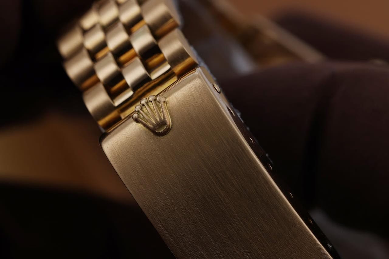 Rolex | Datejust | 6824 | Yellow gold | 31 mm | Yellow gold | Grey | Automatic