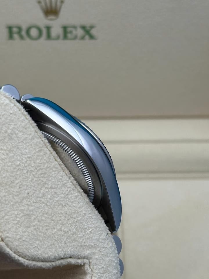 Rolex | Datejust | 126234 | Gold/Steel | 36 mm | Steel | Mother of pearl | Automatic