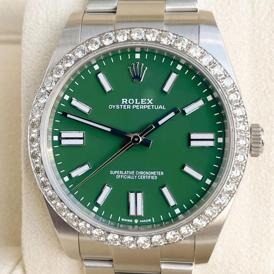 Rolex | Oyster Perpetual | 124300 | 41 mm | Green | Automatic