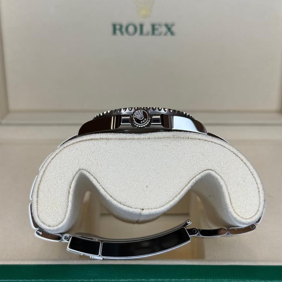 Rolex | Submariner | 126610LV Starbucks NEW, UNWORN 2025 FULL SET | Steel | 40 mm | Steel | Black | Automatic