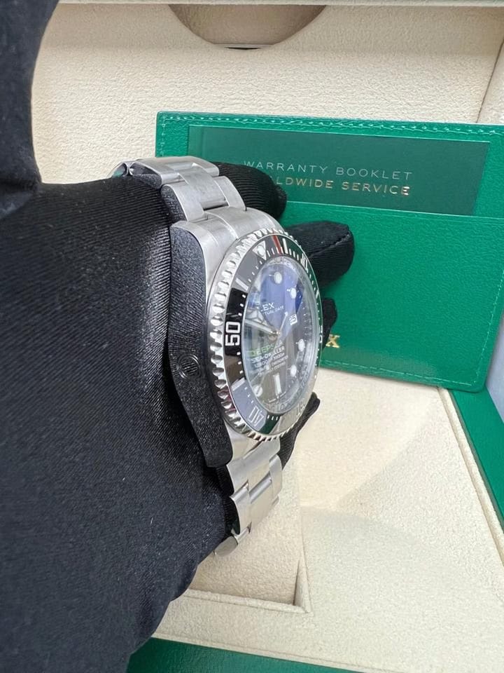 Rolex | Sea-Dweller | 126660 | Steel | 44 x 18 mm | Steel | Blue | Automatic
