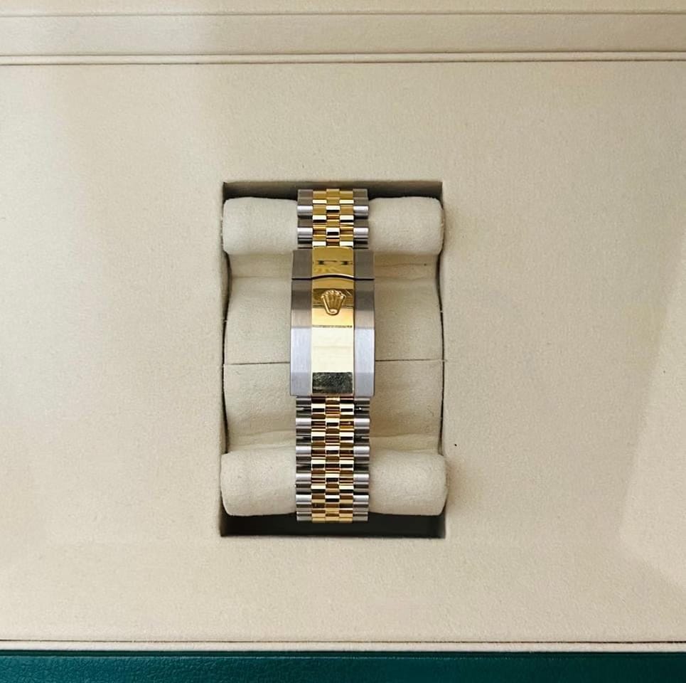 Rolex | Datejust | 126233 | 36 mm | Gold/Steel | Champagne | Automatic