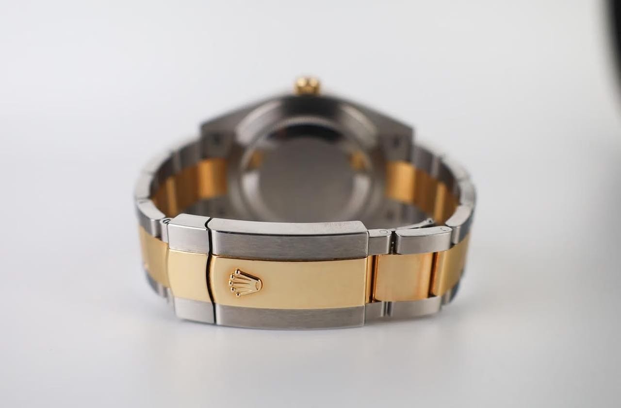 Rolex | Datejust | 126333 | Yellow gold | 40 mm | Gold/Steel | Grey | Automatic