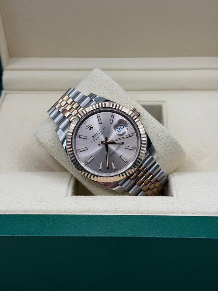 Rolex | Datejust | 126331 | Rose gold | 41 mm | Gold/Steel | Bronze | Automatic