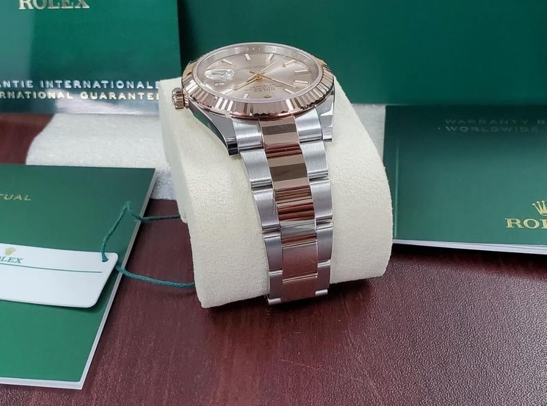 Rolex | Datejust | 126331 | Gold/Steel | 41 mm | Gold/Steel | Silver | Automatic
