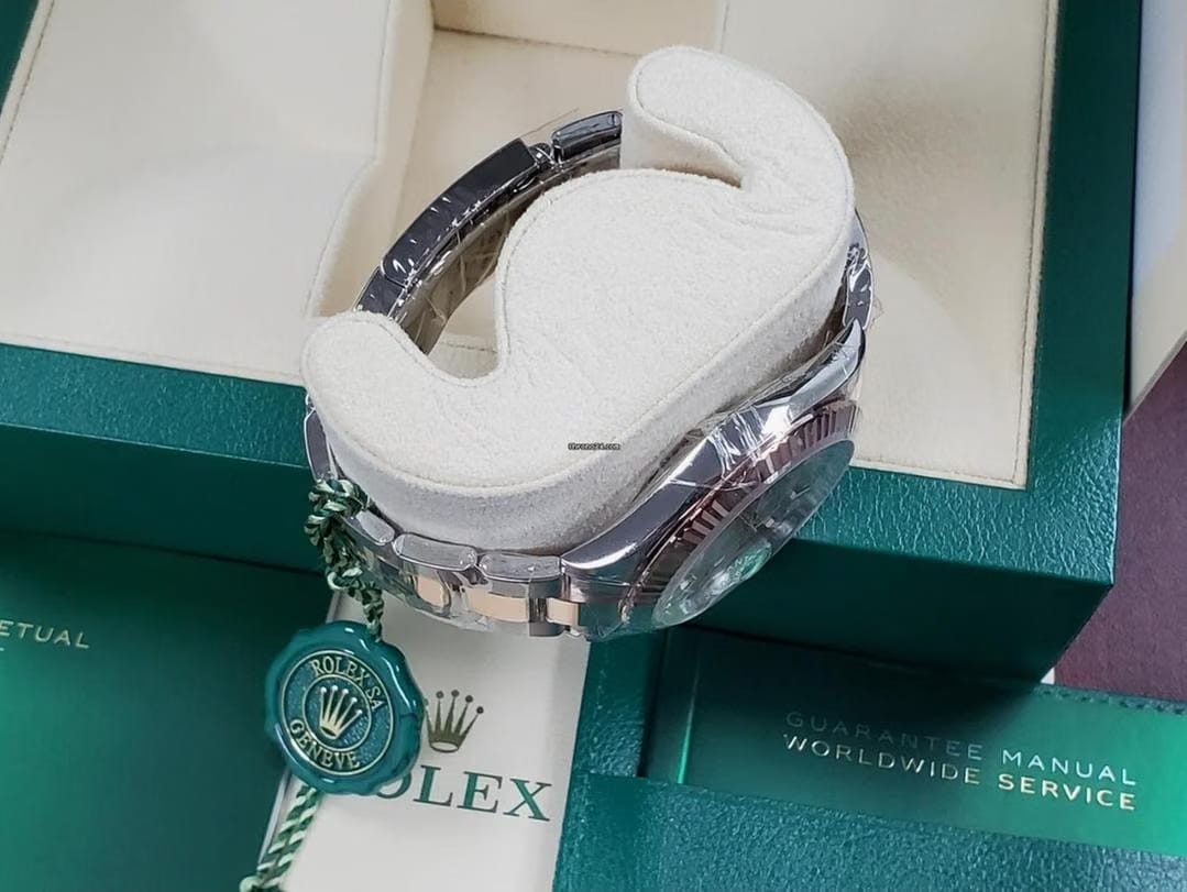 Rolex | Datejust | 126331 | Gold/Steel | 41 mm | Gold/Steel | Silver | Automatic