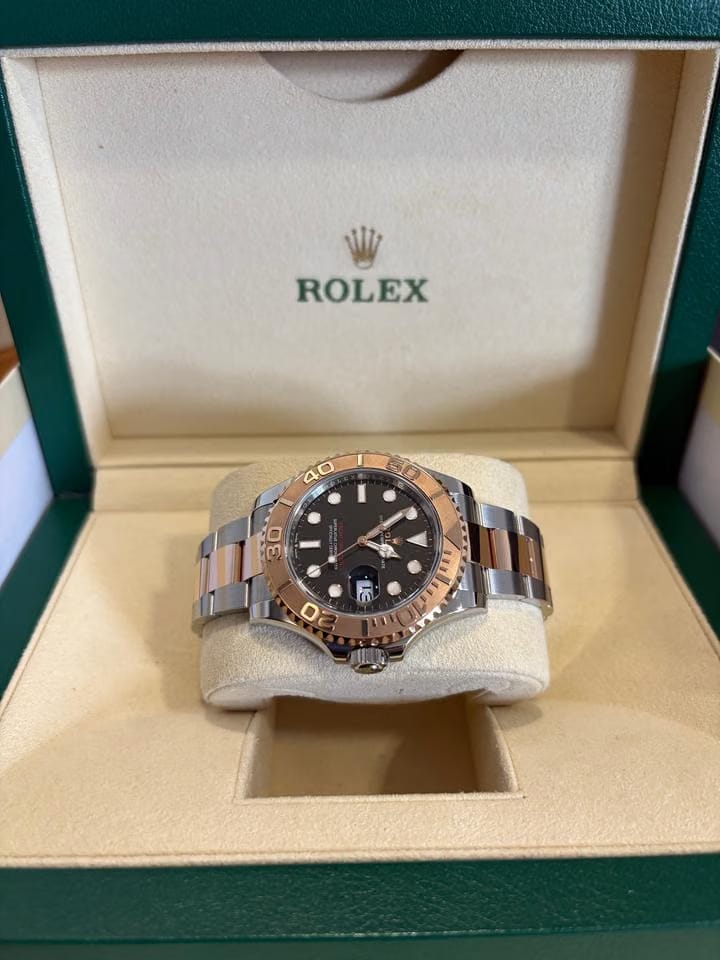 Rolex | Yacht-Master | 126621 | Steel | 40 mm | Gold/Steel | Black | Automatic