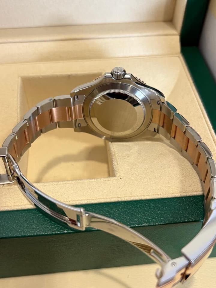 Rolex | Yacht-Master | 126621 | Steel | 40 mm | Gold/Steel | Black | Automatic