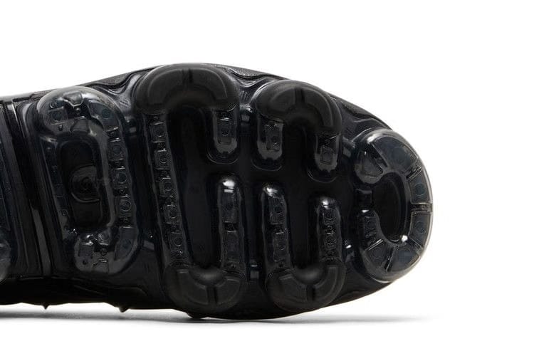 Air VaporMax Plus Black Metallic Gold