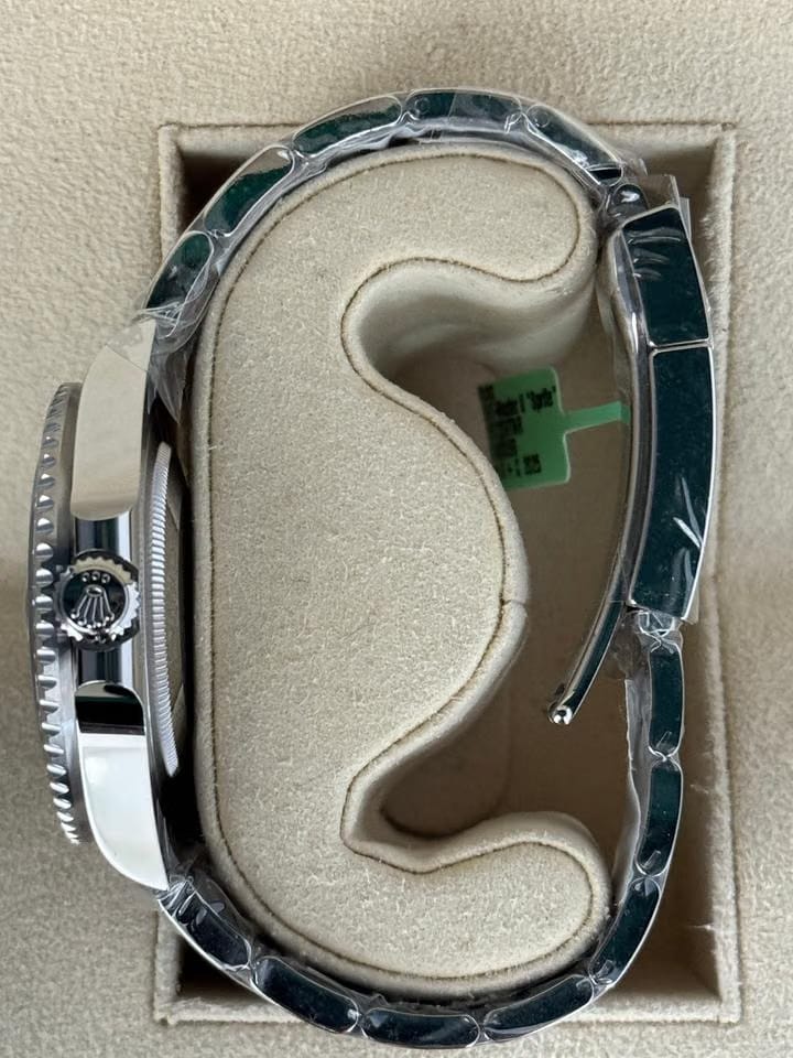 Rolex | GMT-Master II | 126720VTNR | Steel | 40 mm | Steel | Green | Automatic