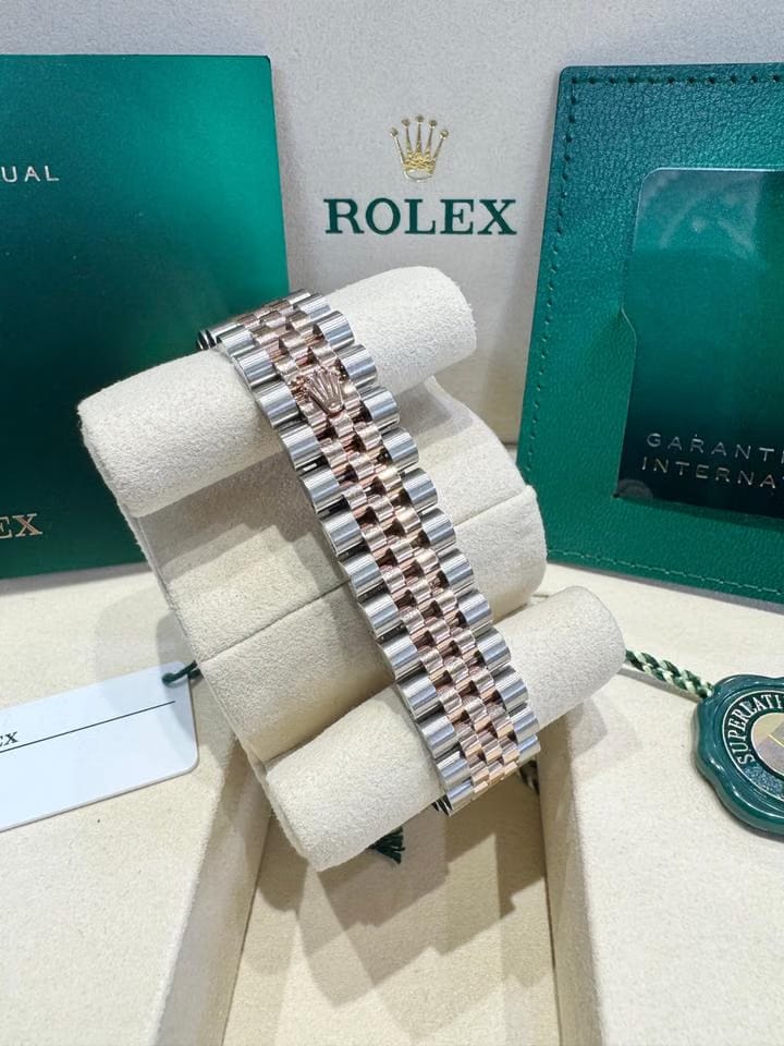Rolex | Datejust | 278271 | Gold/Steel | 31 x 37 mm | Gold/Steel | Pink | Automatic