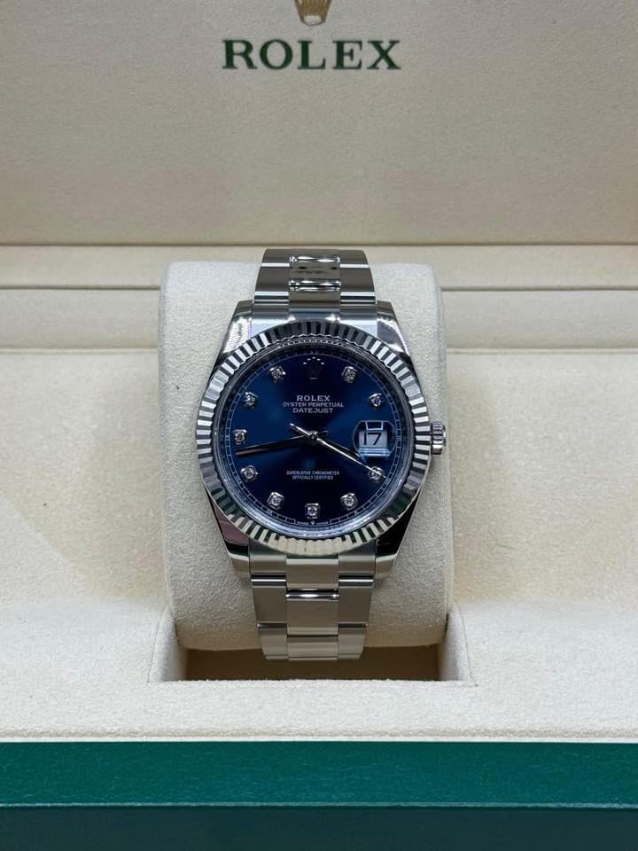 Rolex | Datejust | 126334 | White gold | 41 mm | Steel | Bordeaux | Automatic