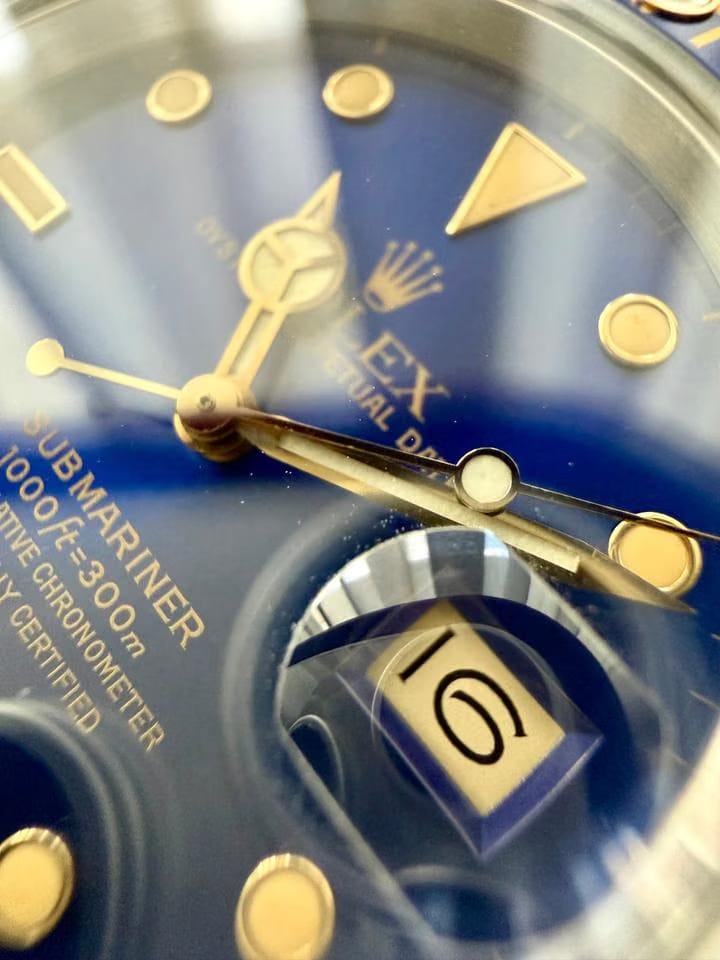 Rolex | Submariner | 16803 | Gold/Steel | 40 mm | Gold/Steel | Blue | Automatic