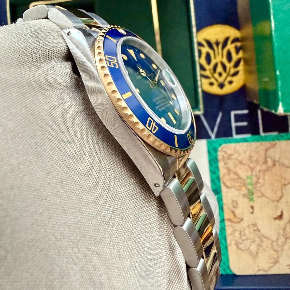 Rolex | Submariner | 16803 | Gold/Steel | 40 mm | Gold/Steel | Blue | Automatic