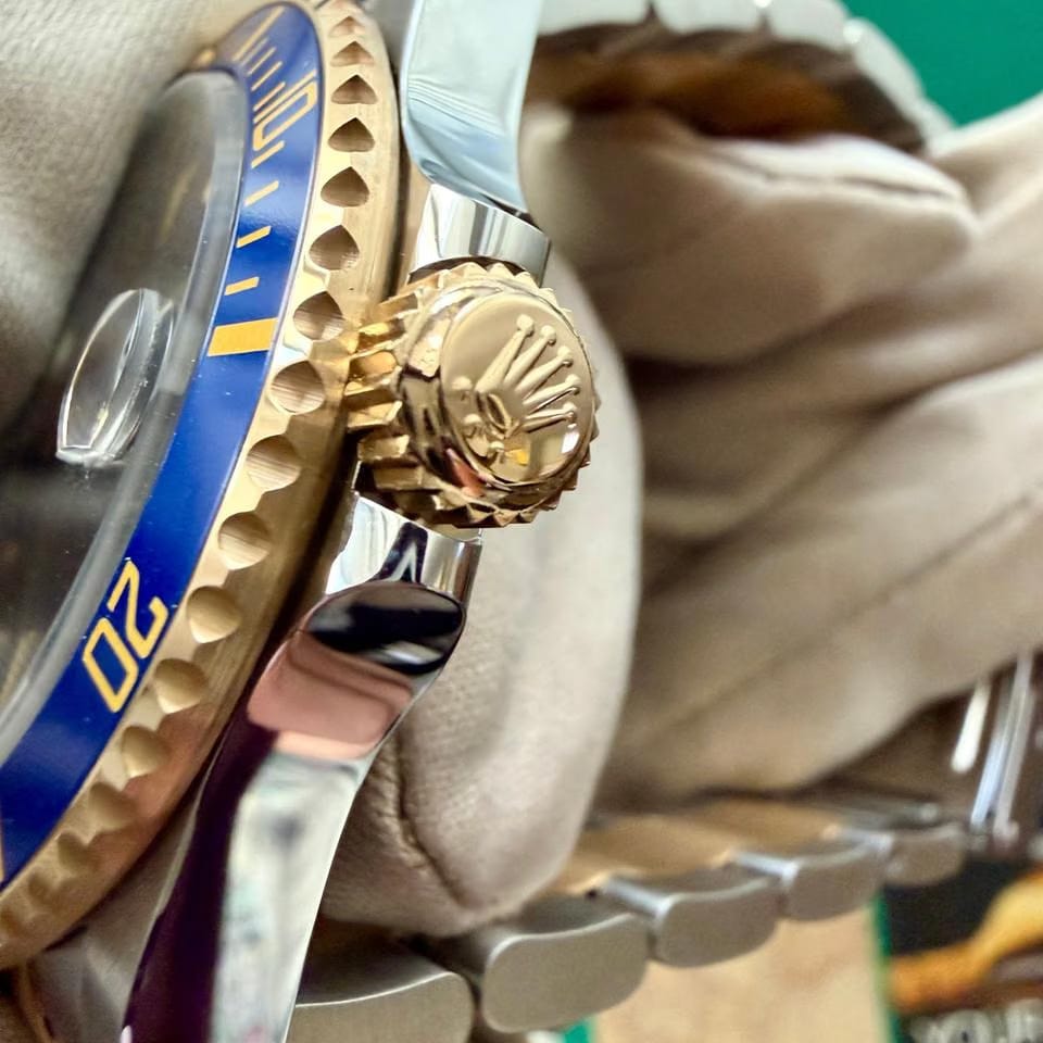 Rolex | Submariner | 16803 | Gold/Steel | 40 mm | Gold/Steel | Blue | Automatic