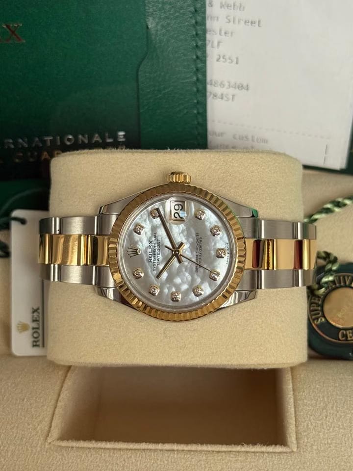 Rolex | Datejust | 278273 | Gold/Steel | 31 x 37 mm | Gold/Steel | Mother of pearl | Automatic