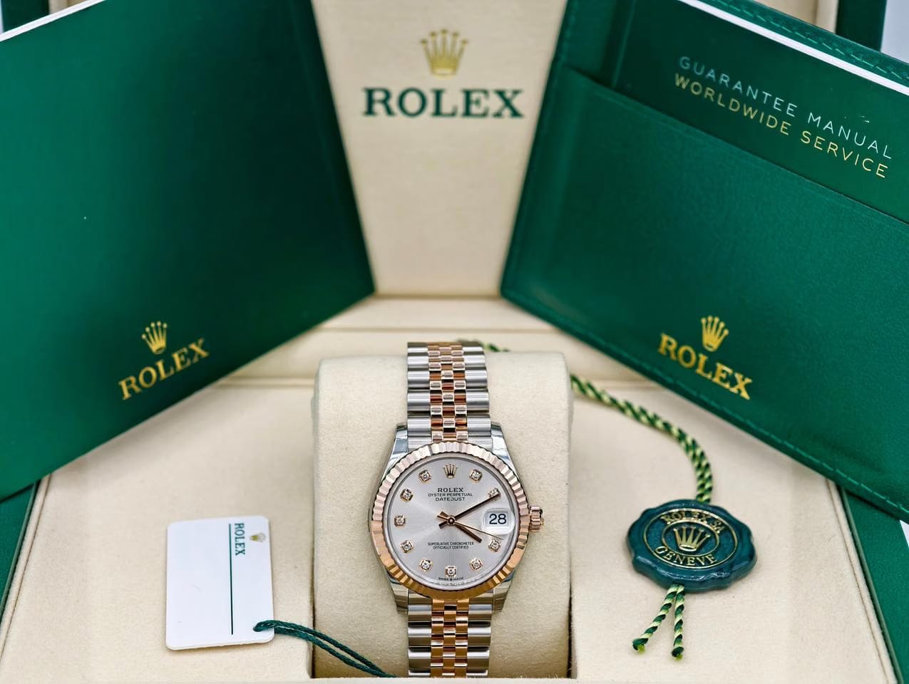 Rolex | Datejust | 278271 | Gold/Steel | 31 x 37 mm | Gold/Steel | Silver | Automatic