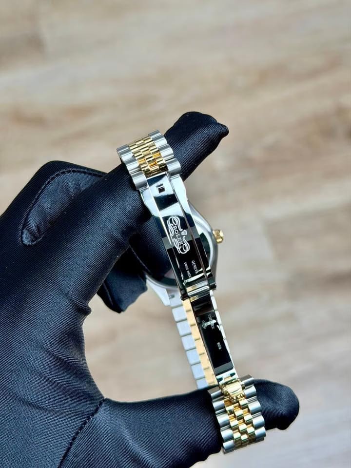 Rolex | Datejust | 278273 | Gold/Steel | 31 x 37 mm | Gold/Steel | Champagne | Automatic