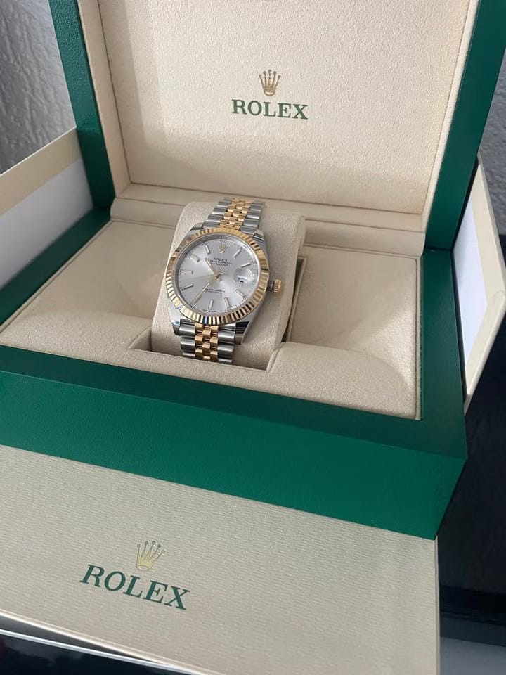 Rolex | Datejust | 126333 | Silver | 41 mm | Gold/Steel | Silver | Automatic