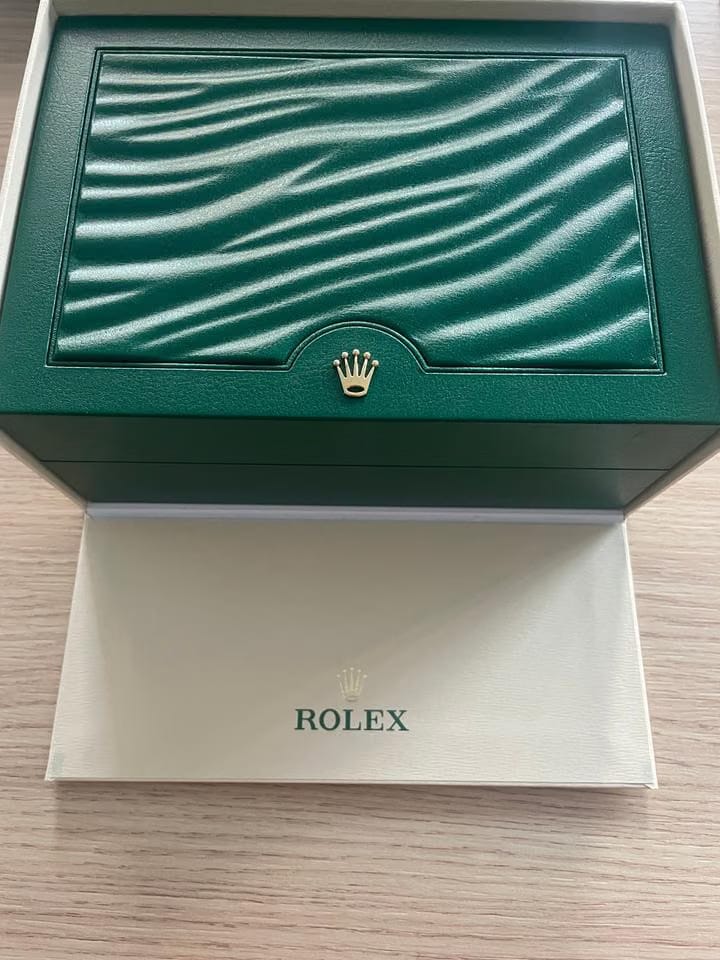 Rolex | Datejust | 126333 | Silver | 41 mm | Gold/Steel | Silver | Automatic
