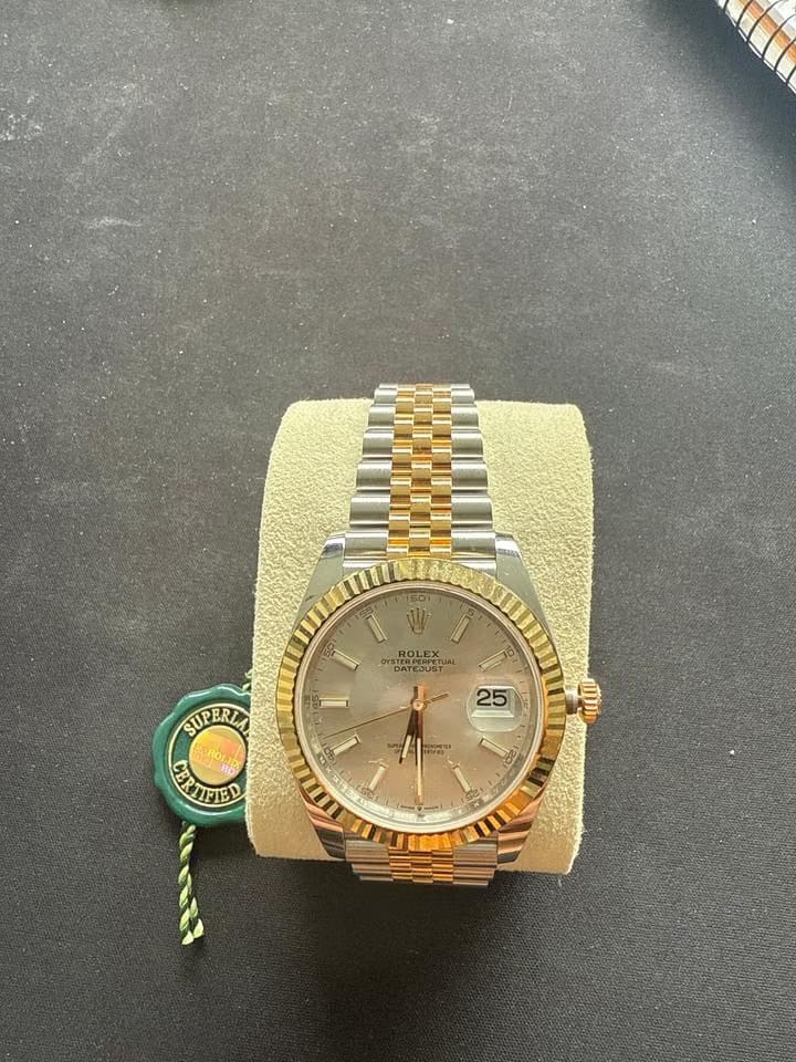 Rolex | Datejust | 126333 | Silver | 41 mm | Gold/Steel | Silver | Automatic
