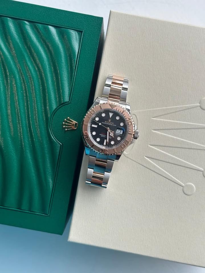 Rolex | Yacht-Master | 126621-cm9-dc702 | Gold/Steel | 40 mm | Gold/Steel | Black | Automatic