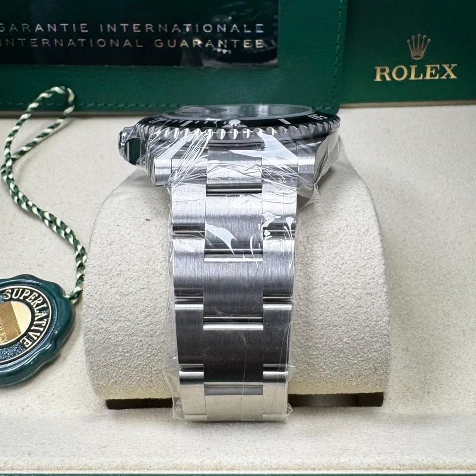 Rolex | Submariner | 116610LN | Steel | 41 mm | Steel | Black | Automatic