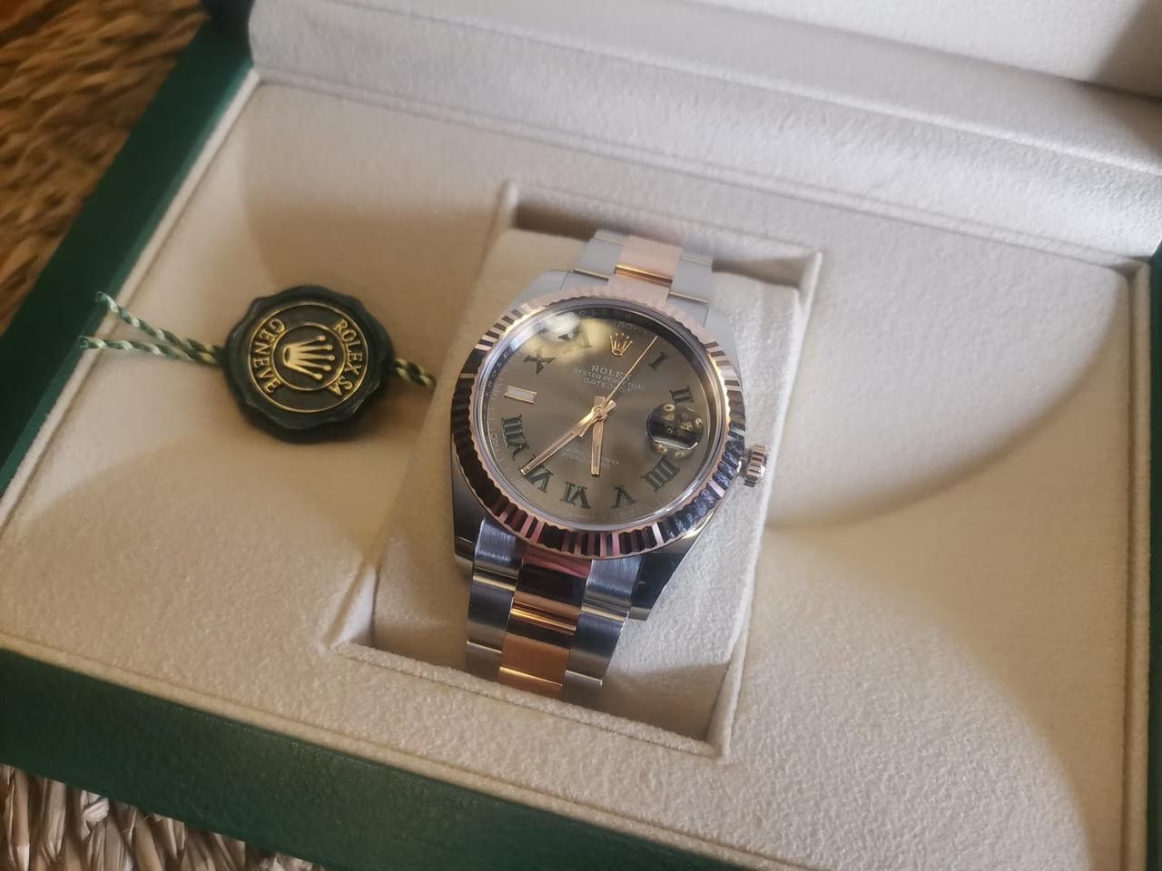 Rolex | Datejust | 126331 | 41 mm | Gold/Steel | Green | Automatic