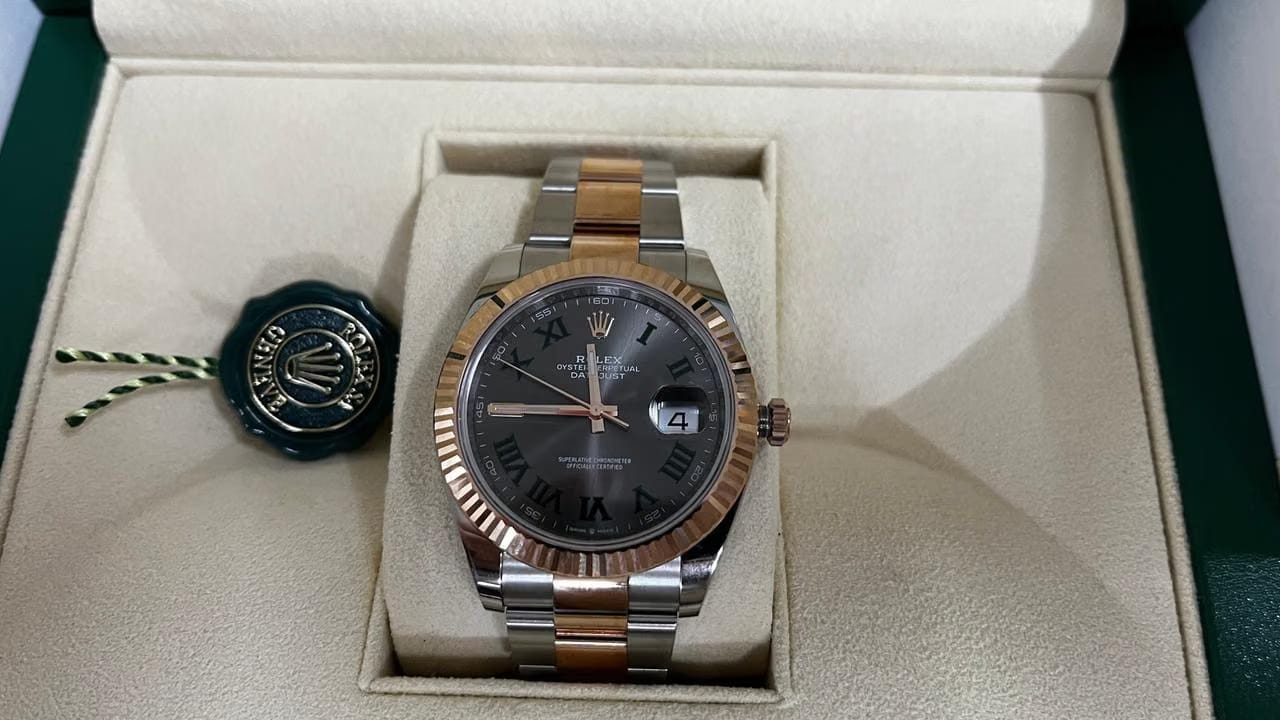 Rolex | Datejust | 126331 | 41 mm | Gold/Steel | Green | Automatic