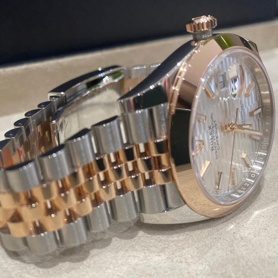 Rolex | Datejust | 126301 | Steel | 41 mm | Gold/Steel | Champagne | Automatic