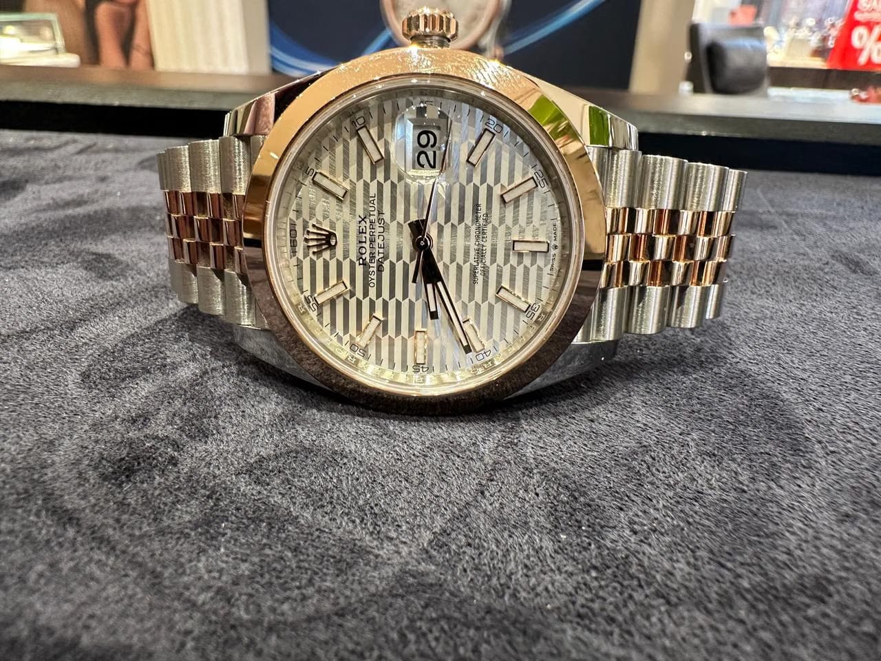 Rolex | Datejust | 126301 | Steel | 41 mm | Gold/Steel | Champagne | Automatic
