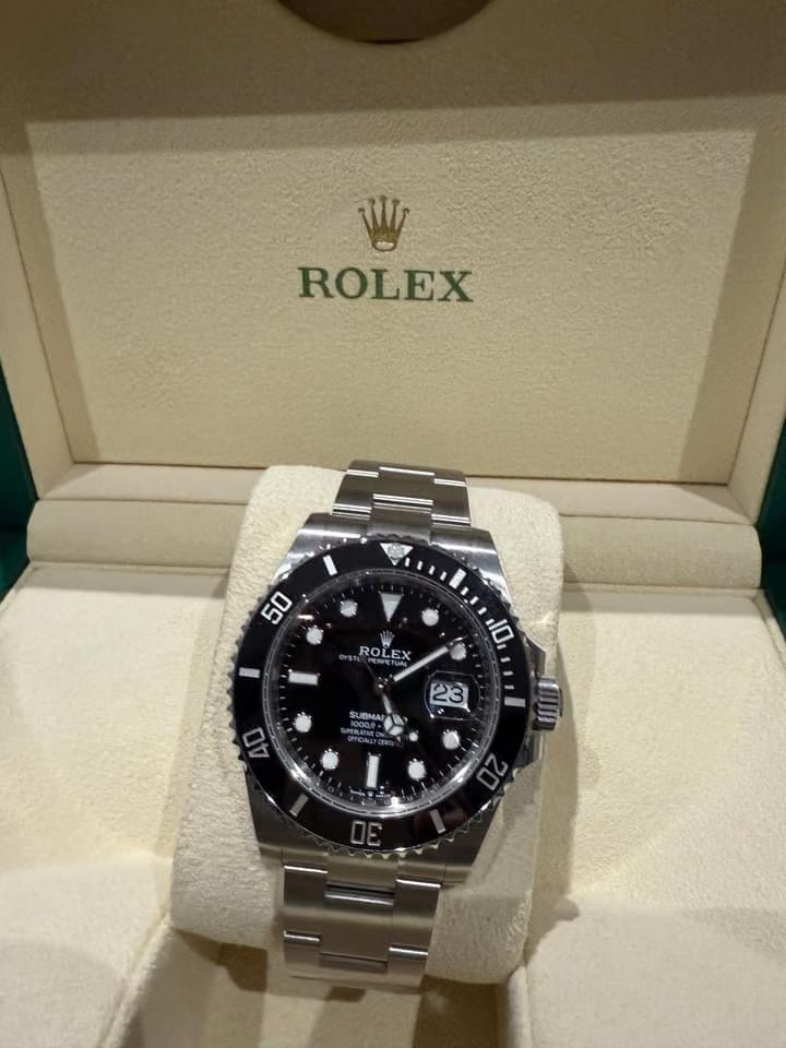 Rolex | Submariner | 16610 | Steel | 30 mm | Steel | Black | Automatic