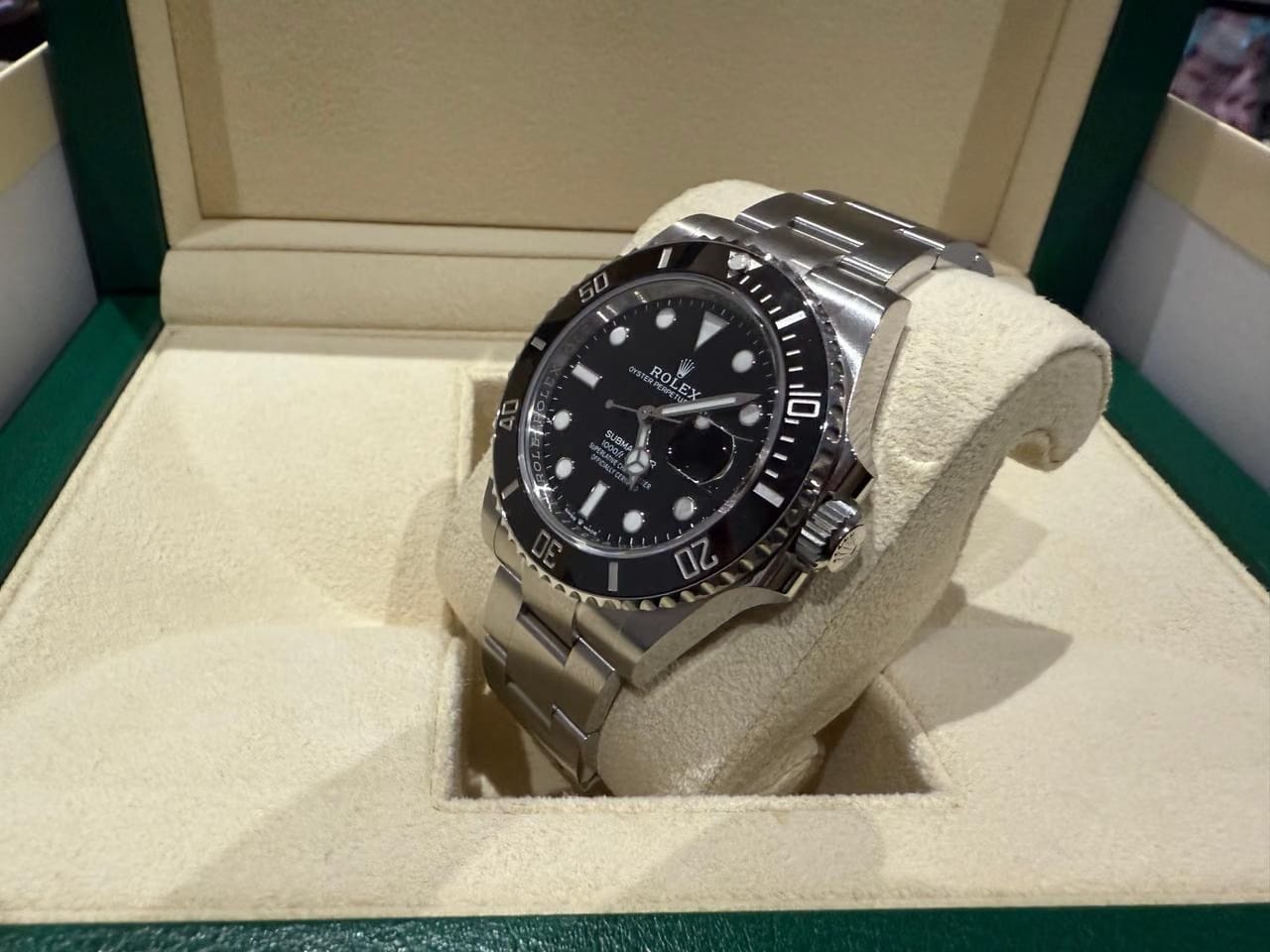 Rolex | Submariner | 16610 | Steel | 30 mm | Steel | Black | Automatic
