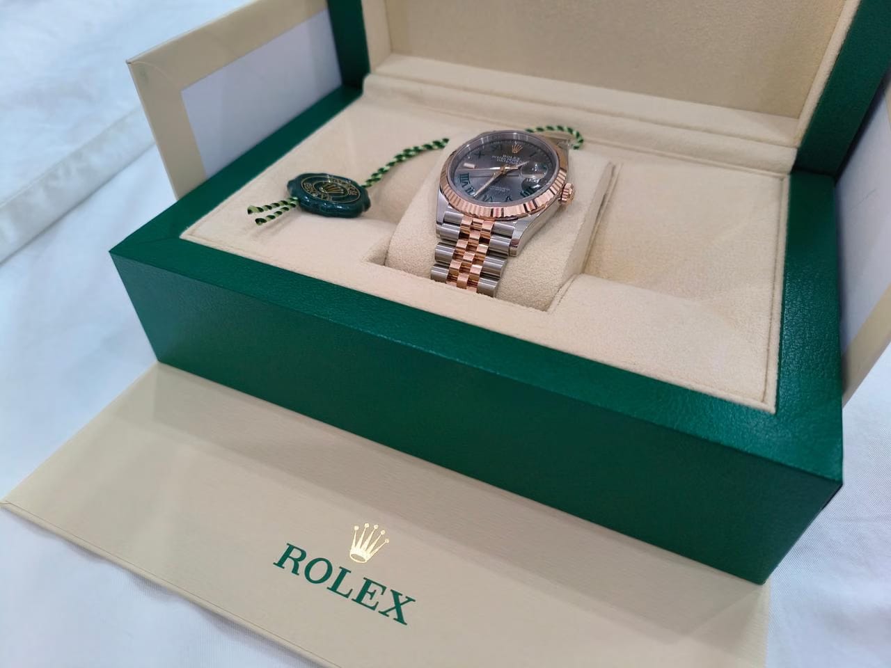 Rolex | Datejust | 126231 | Rose gold | 36 x 44 mm | Rose gold | Automatic