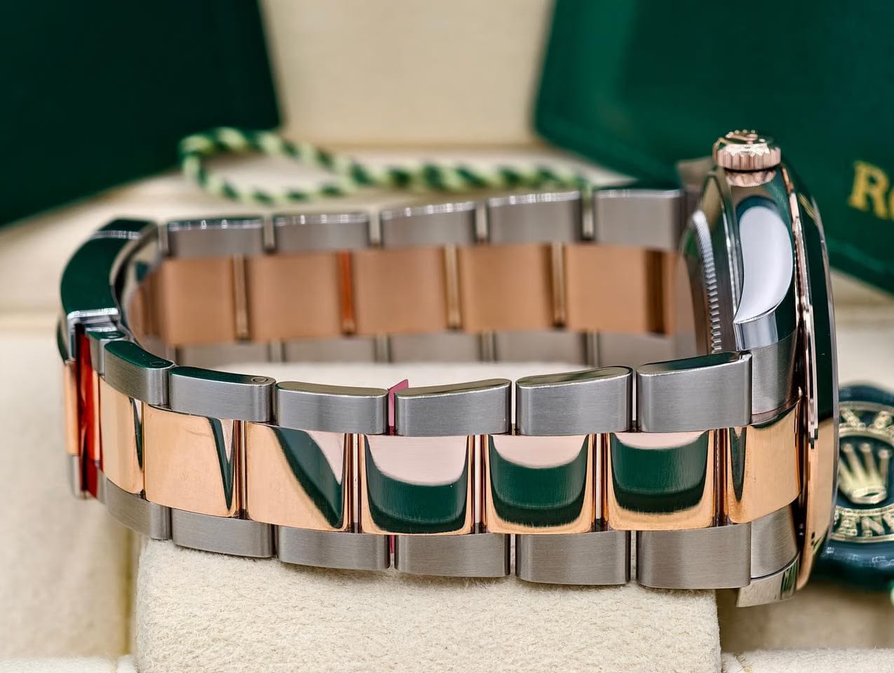 Rolex | Datejust | 126301 | Rose gold | 41 mm | Rose gold | Brown | Automatic