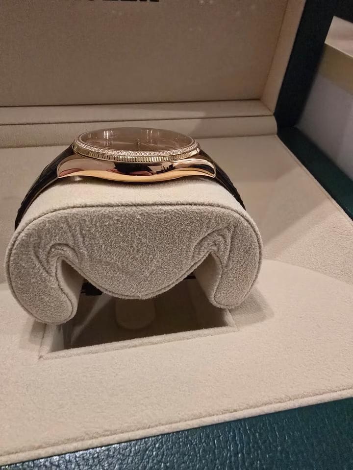 Rolex | Cellini | 50605RBR | Rose gold | 39 mm | Crocodile skin | Black | Automatic
