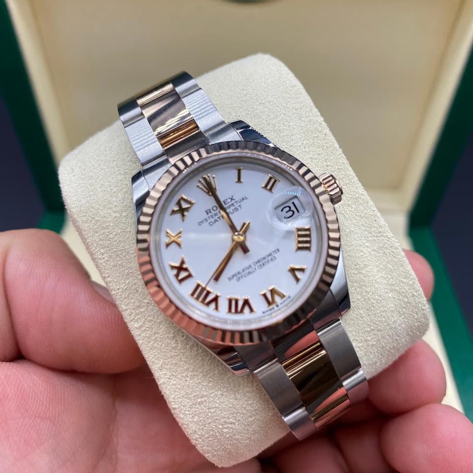 Rolex | Datejust | 278271 WHITE ROMAN OYS | Gold/Steel | 31 x 37 mm | Gold/Steel | White | Automatic