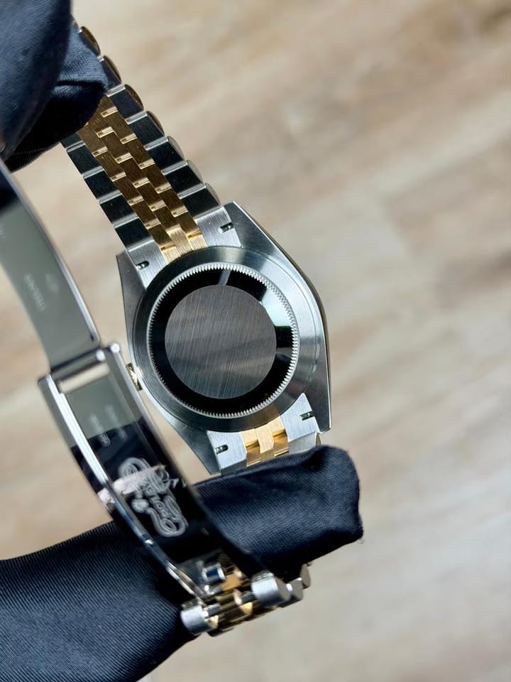 Rolex | Datejust | 126333 | Steel | 41 mm | Gold/Steel | Black | Automatic